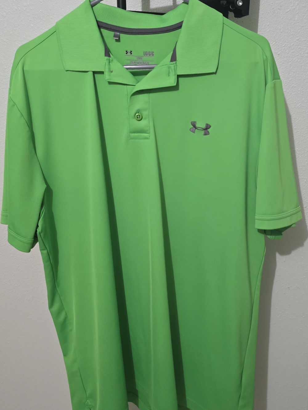 NWOT SZ L Under Armour Men’s Green Polo Shirt